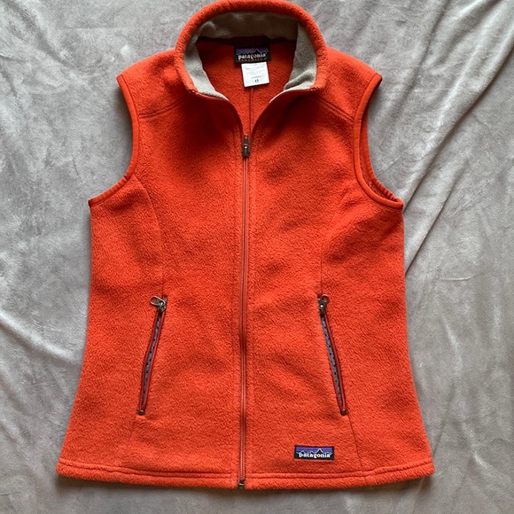 Patagonia Jackets & Blazers - Patagonia Synchilla Burnt Orange Women’s Vest - Size Extra Small (XS) 🍊